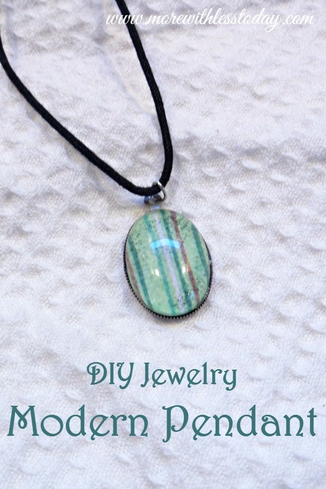 Give a DIY Jewelry Modern Pendant gift you can easy make and customize by following these easy steps. It is a fun craft to do with kids.