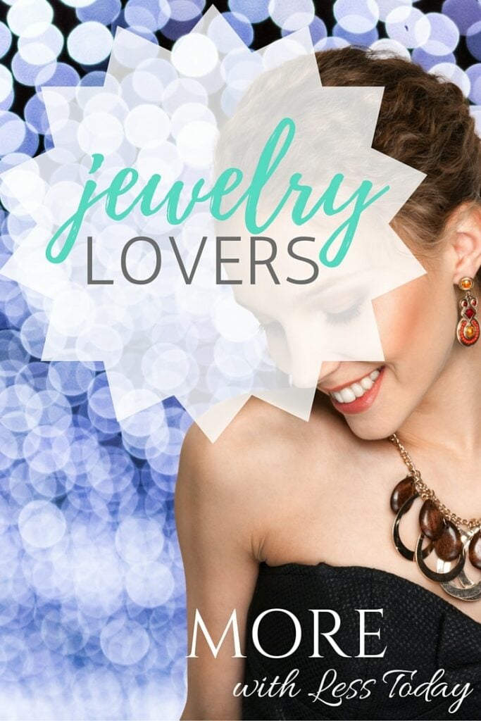 Do you love affordable, fashion forward jewelry? Cate & Chloe has a jewelry lovers perfect gift; an affordable subscription box customized to your taste.