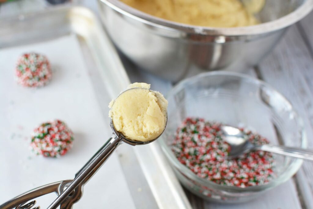 Easy Christmas Cookies Recipe with 5 Ingredients