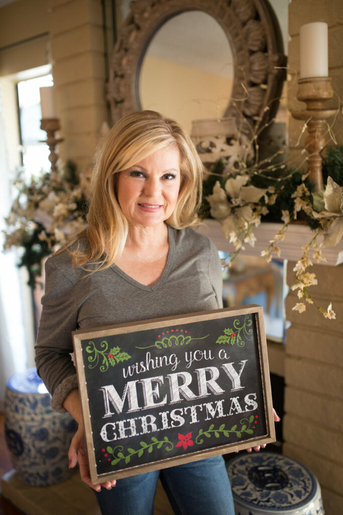 Lori Felix More with Less Today with Merry Christmas sign