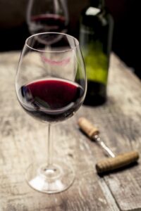 phone of wine glass with lipstick stain genius uses for table salt