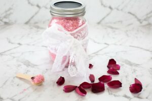 How to Make Bath Bombs and Scrubs for Inexpensive DIY Gifts