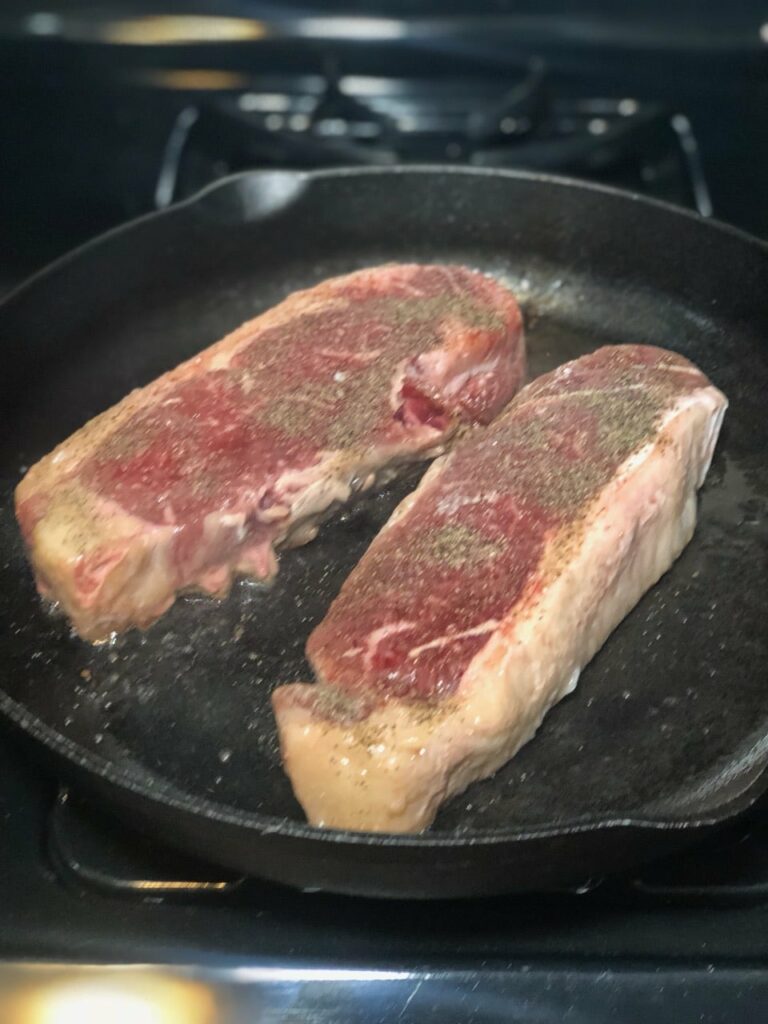 Cast Iron Skillet Steak Recipe and Tips