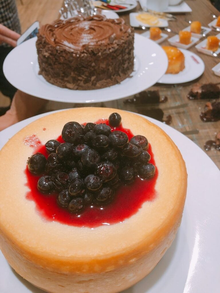 Omaha Steaks desserts
