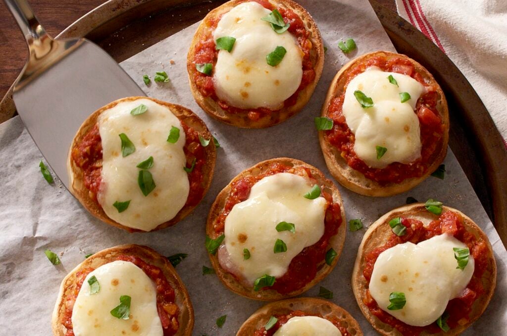 English Muffin Mini-Pizzas