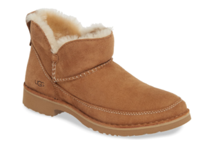 UGG® Boot in Chestnut Suede