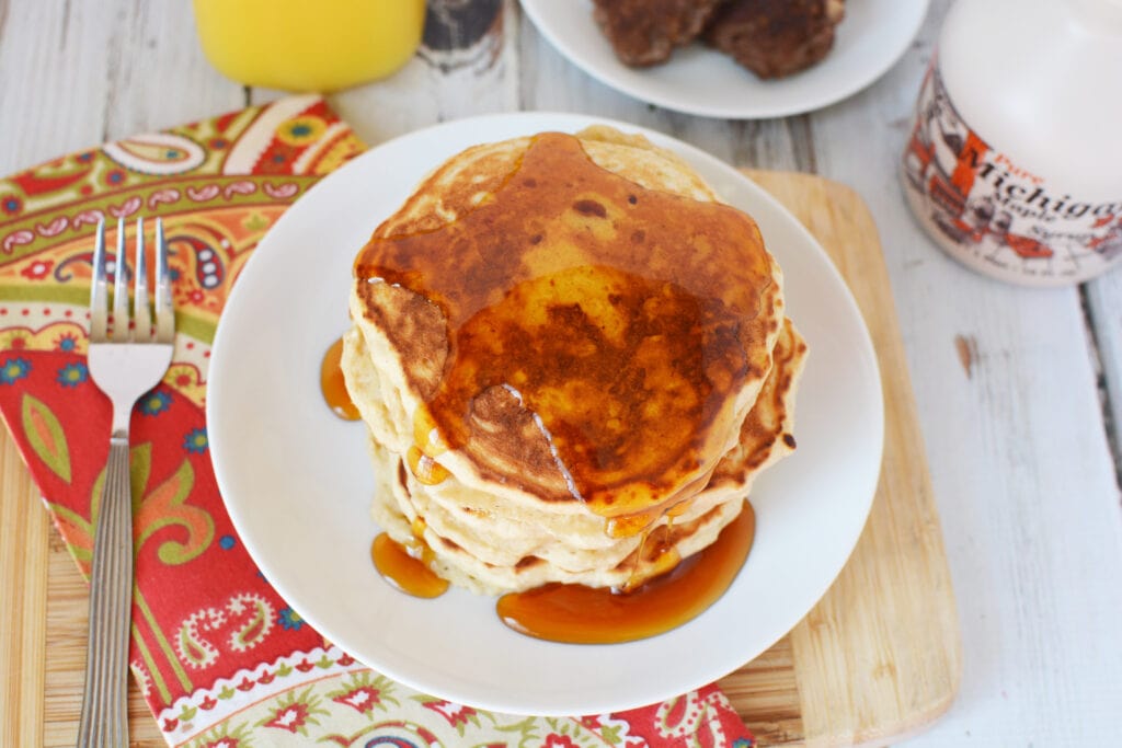 Oatmeal Banana Pancakes Recipe &#8211; Easily Made with Pantry Ingredients!