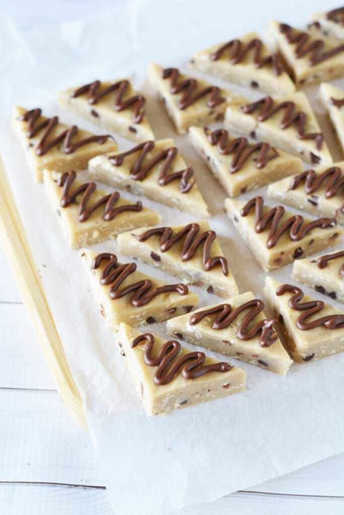 No Bake Cookie Bars &#8211; Easy Cookie Dough Recipe