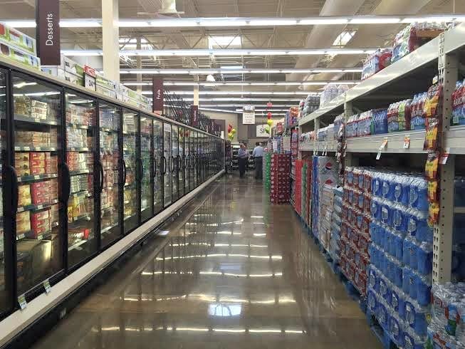 wide aisles in a Smart & Final store