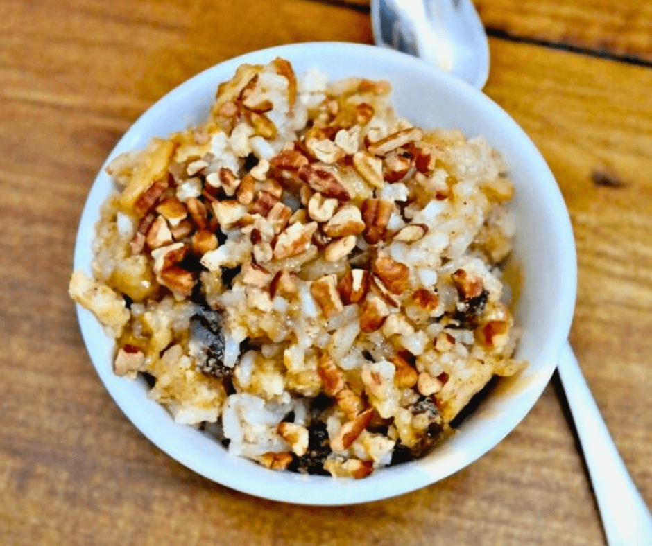 Rice Pudding with Raisins and Apples