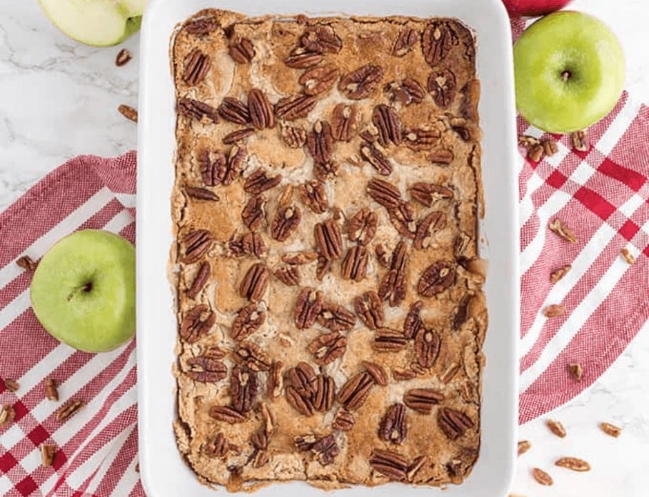 Caramel Apple Dump Cake - My 10 Favorite Apple Recipes