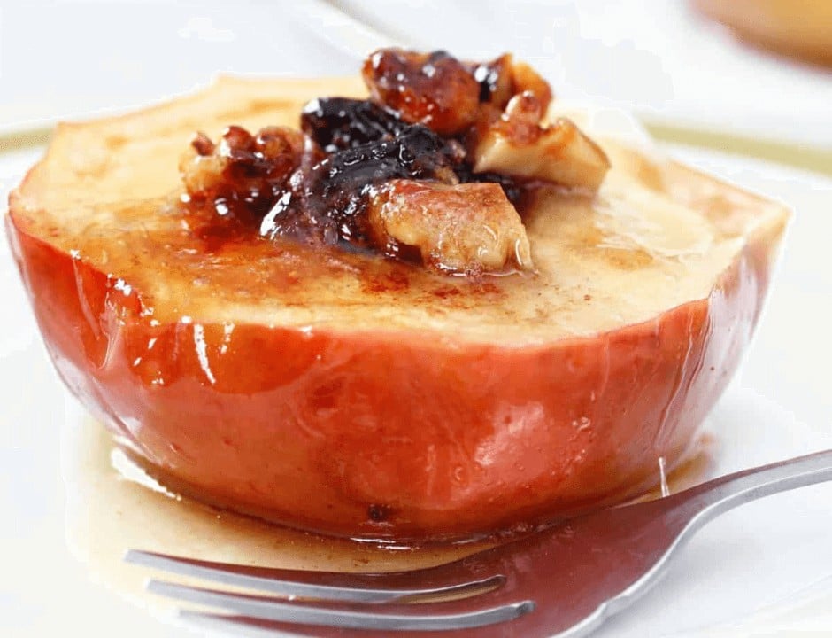 Easy and Delicious Baked Apples from the Microwave