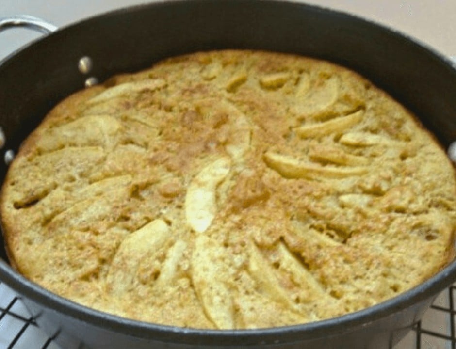 Family Style German Apple Pancakes