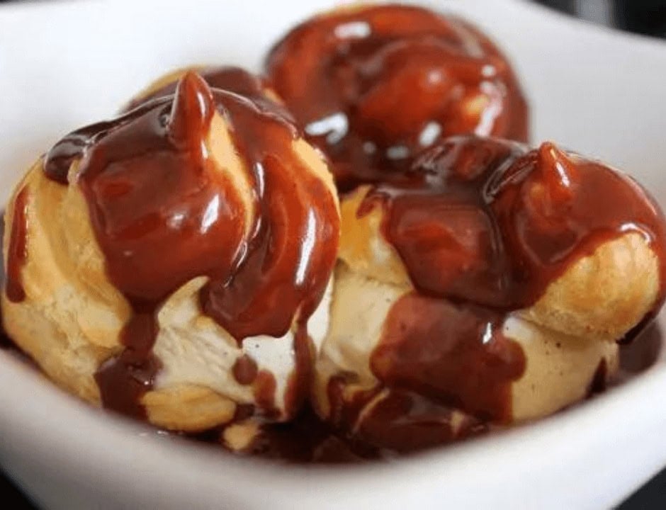Profiteroles