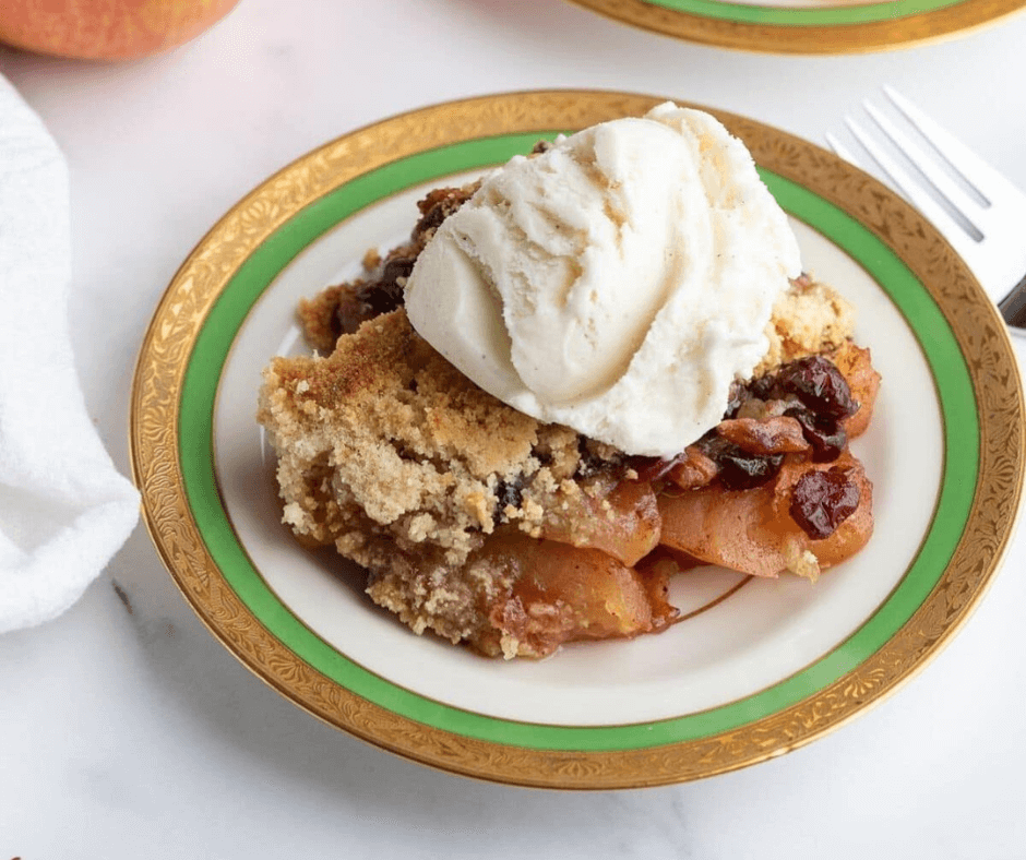 Apple Crisp with Cranberries and Walnuts