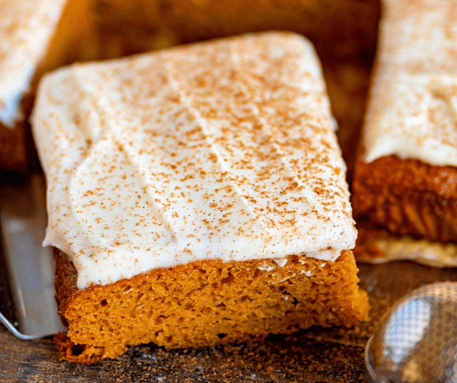 The BEST Pumpkin Bars