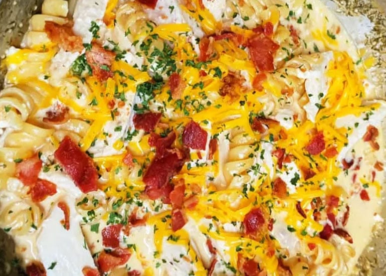 5 Dollar Dinner Ideas for Menu Planning Monday - Chicken Bacon Ranch Pasta