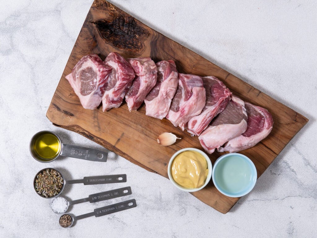 Grilled Lamb Chops with Herbes de Provence ingredients