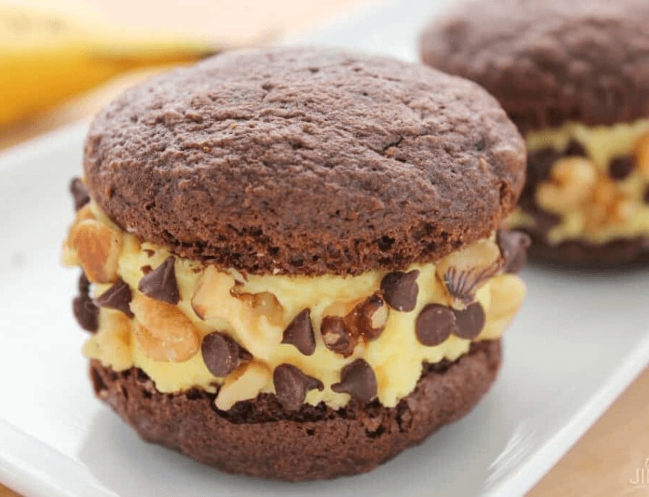 Chunky Monkey Whoopie Pies