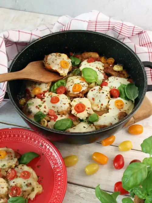 Caprese Chicken Thighs Skillet Recipe poster