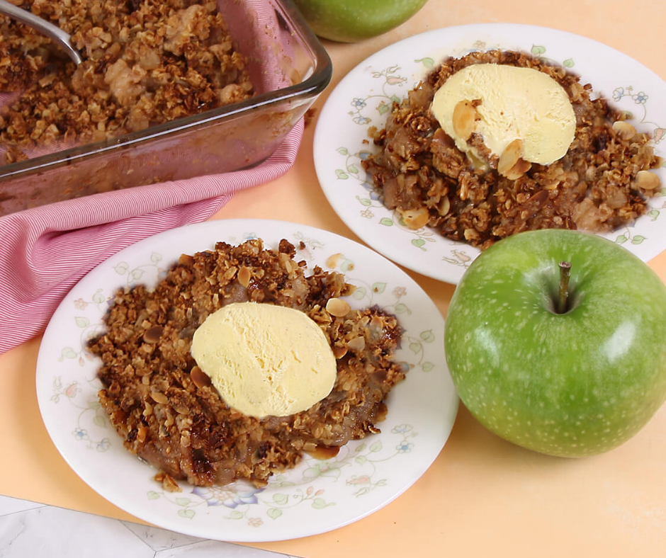 Easy Cinnamon Apple Crisp - 10 Easy Desserts