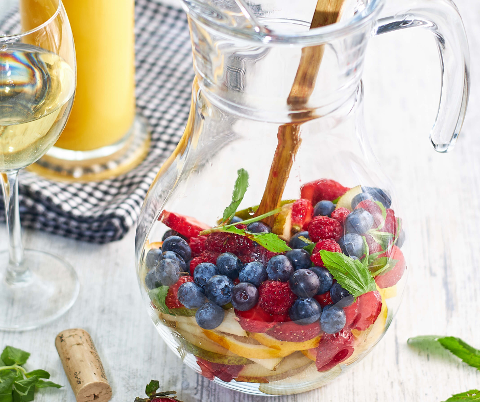 Easy Summer Berry Sangria Recipe