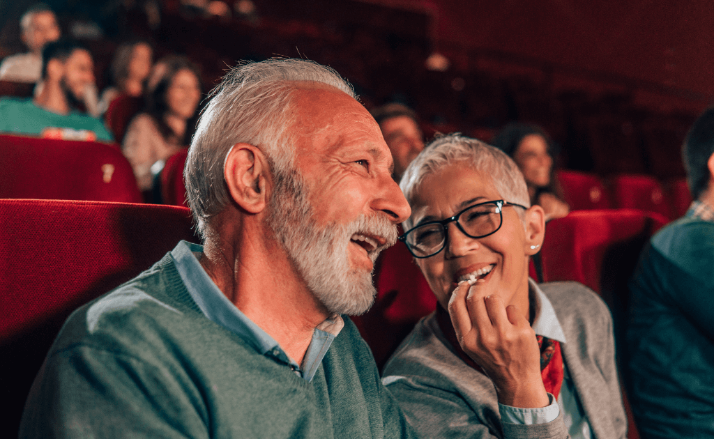 Elderly couple at the cinemas - Senior discounts for entertainment activities