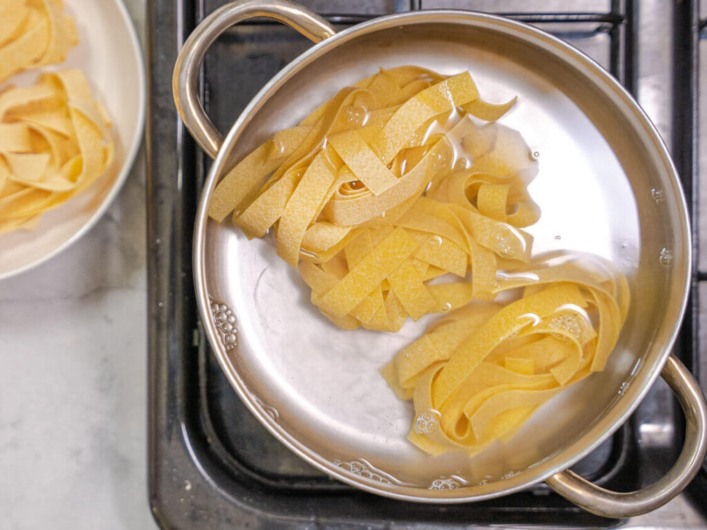 Cooking the pappardelle