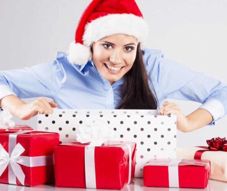 gifts-for-her-good-gifts-that-women-love