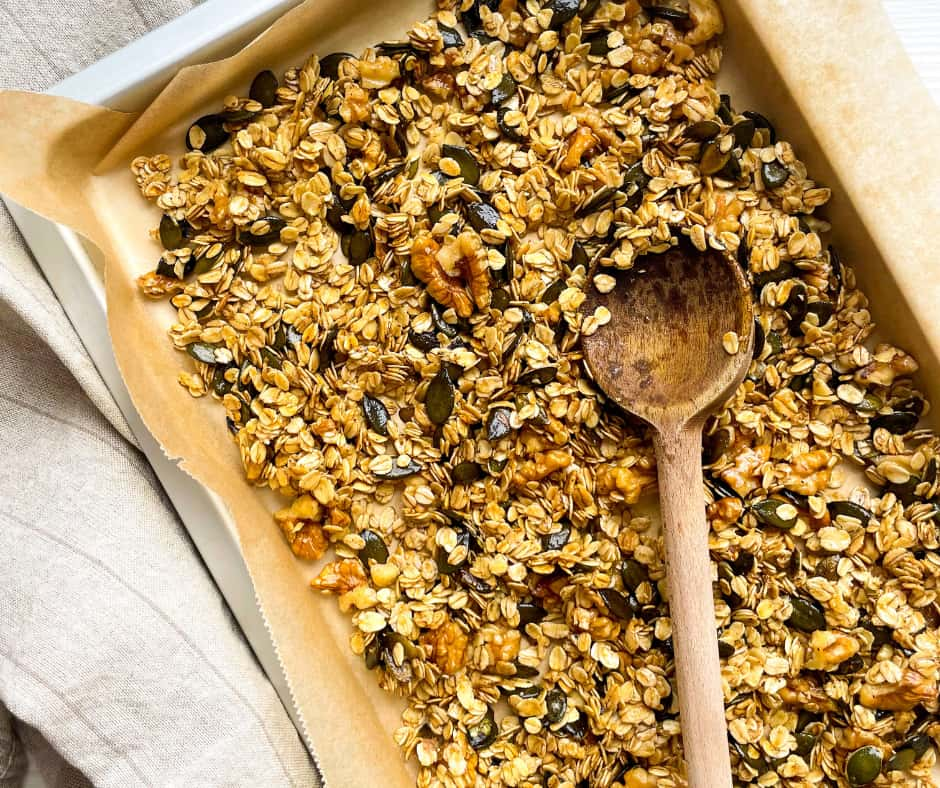 Perfectly layered granola