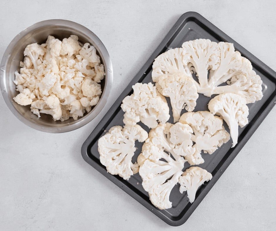 Sliced cauliflower and florets