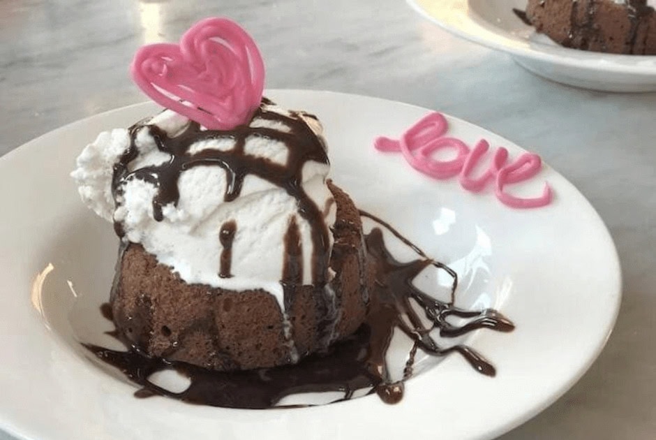 Lava Cakes for 2 - Recipes for Valentine&rsquo;s Day