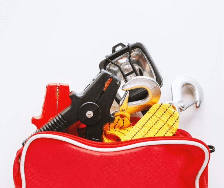 Car Emergency Kit What To Keep In Your Car For Emergencies