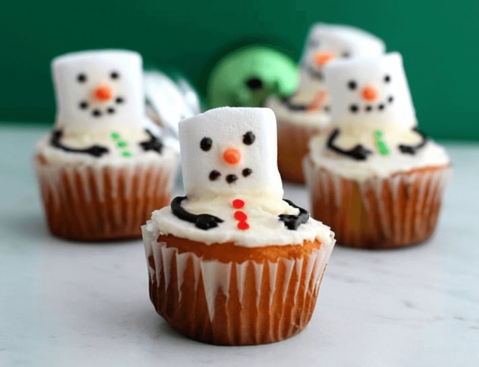Easy Melting Snowman Cupcakes