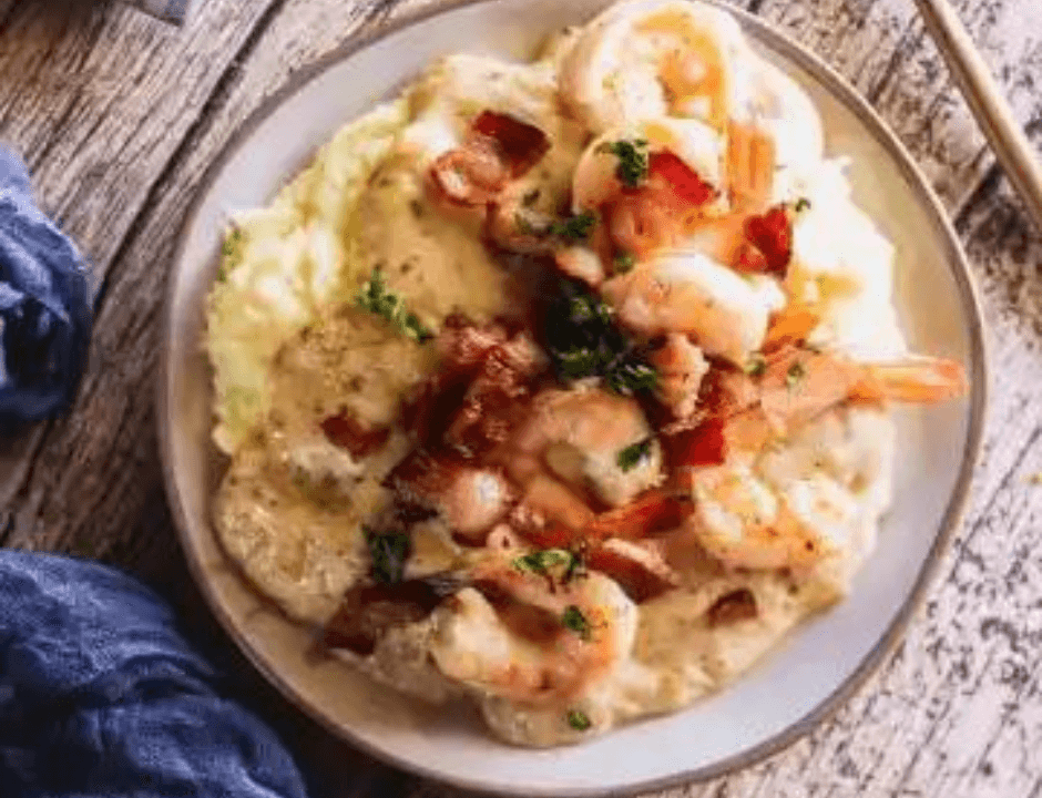 Shrimp and Grits with Bacon Gravy