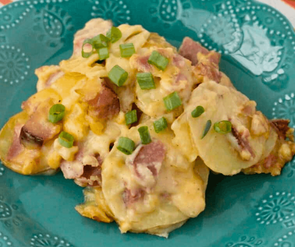 Cheesy Scalloped Potatoes & Ham