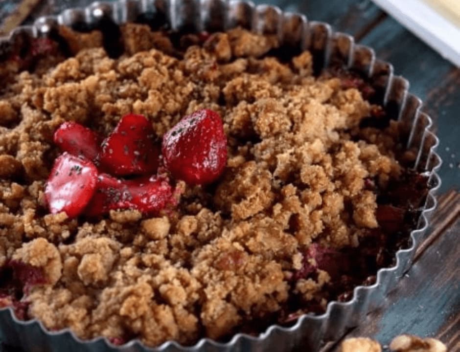 Low Carb Strawberry Rhubarb Crisp