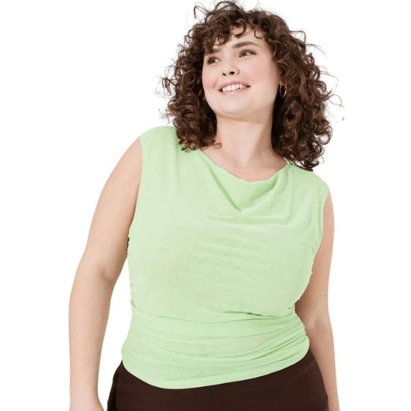 Short Sleeve Boat Neck Mesh T-Shirt