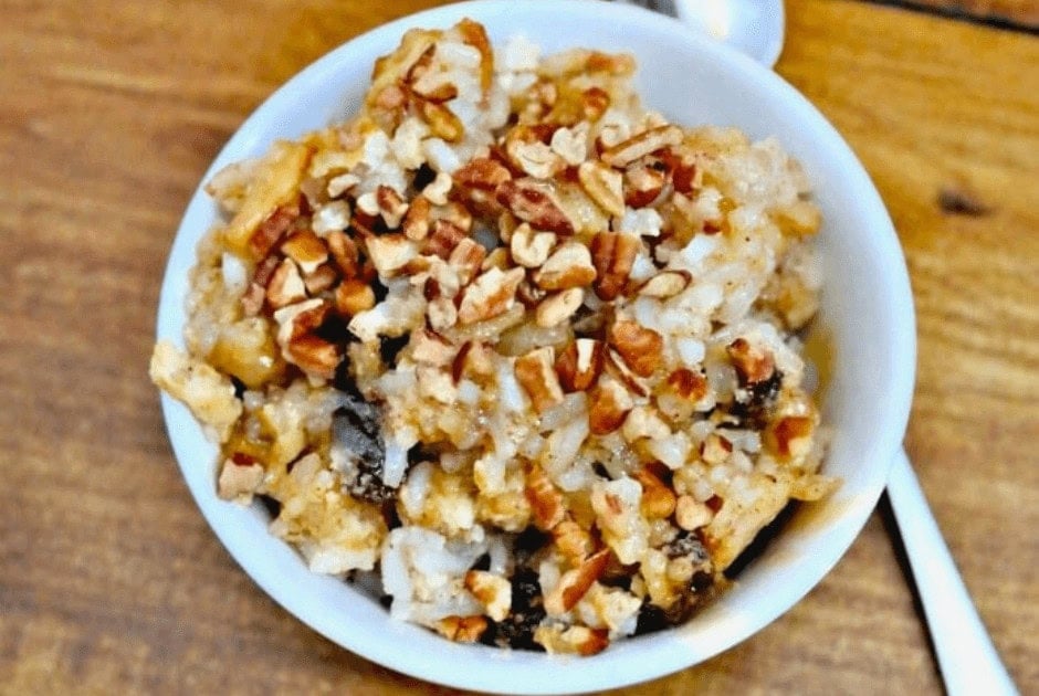 Rice Pudding with Raisins and Apples