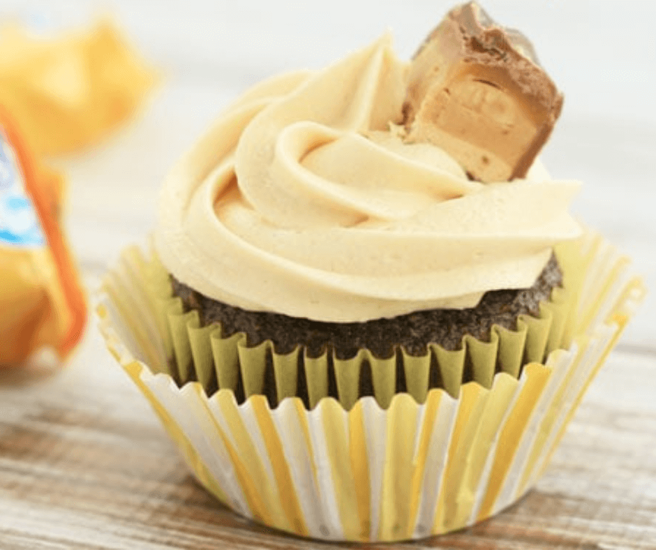 Snickers Cupcakes - Delicious Recipes Using Leftover Candy