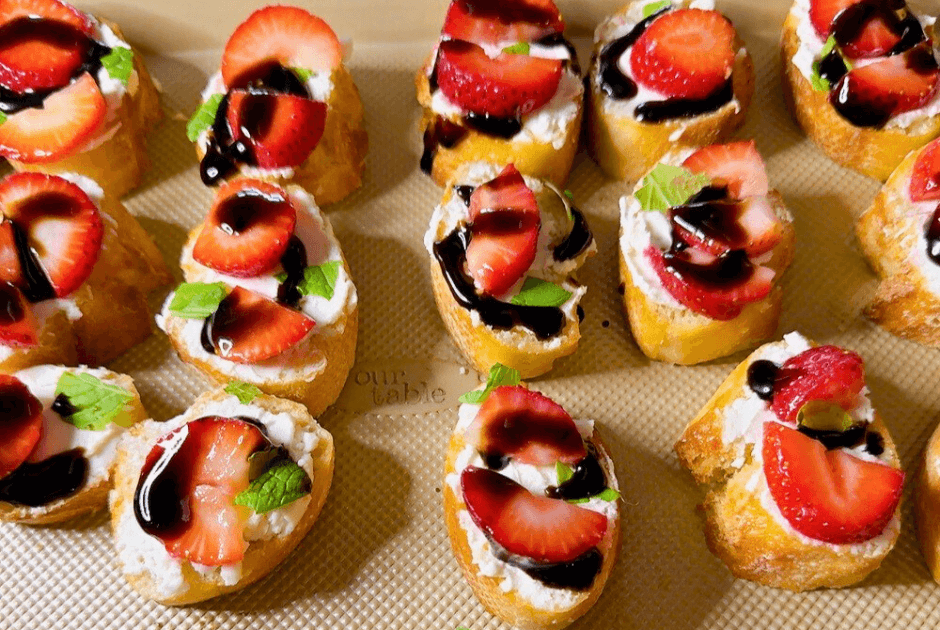 Easiest Strawberry Goat Cheese Crostini Appetizer