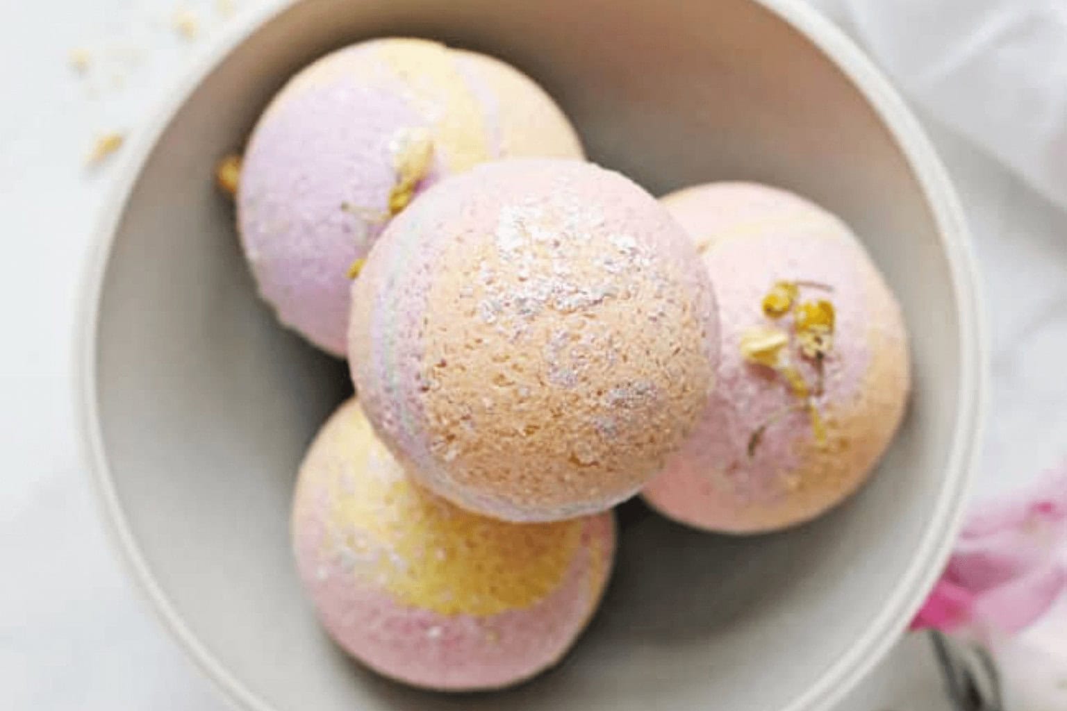 Colorful Coconut Oil Bath Bombs