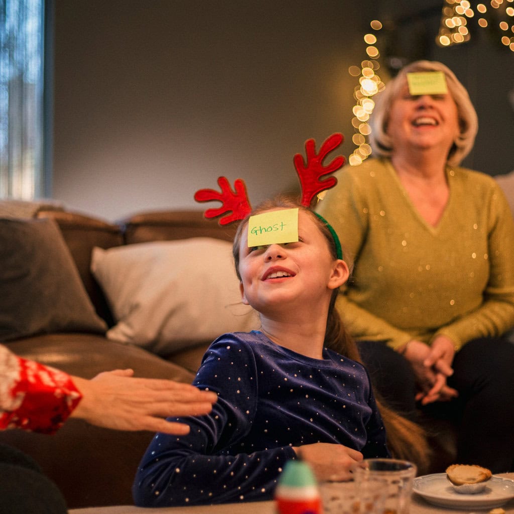 Christmas Party Icebreaker Games That are Easy and Fun!