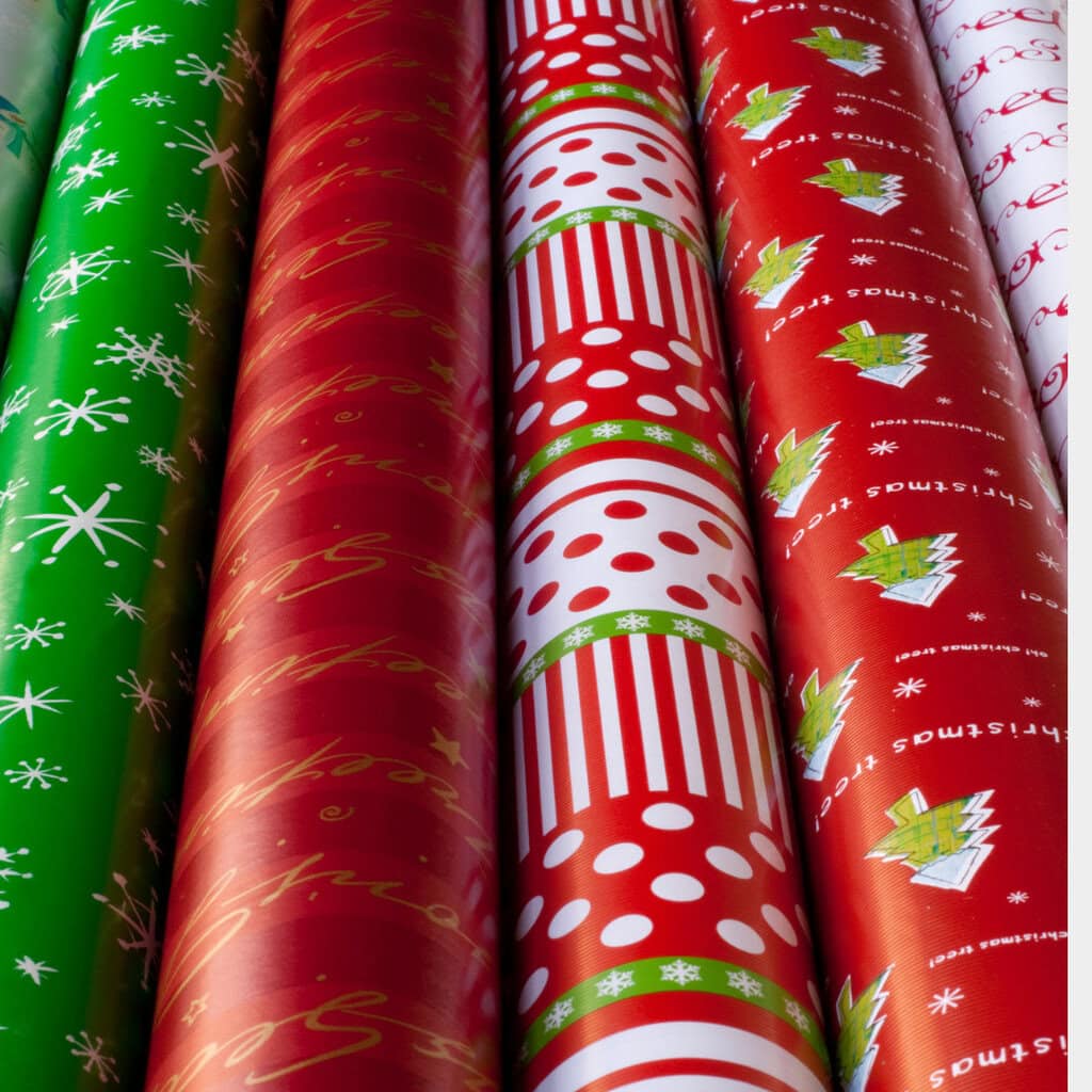 Christmas Party Icebreaker Games That are Easy and Fun!