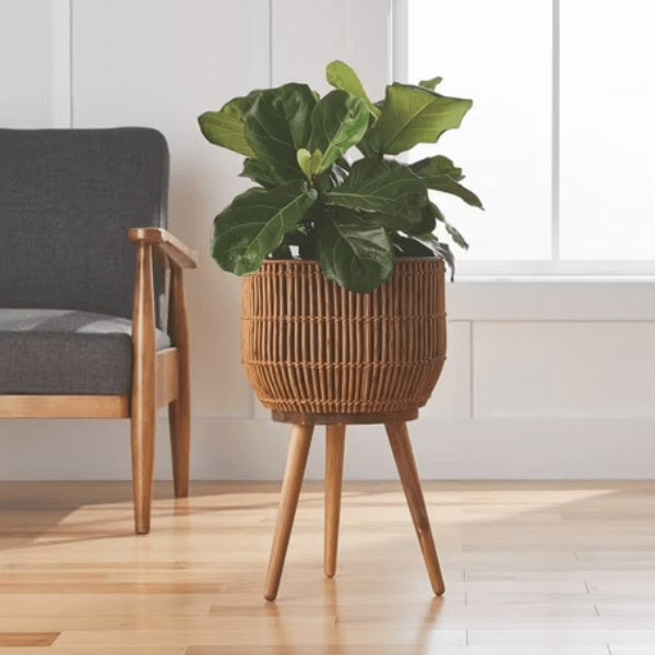Resin Rattan Planter & Stand