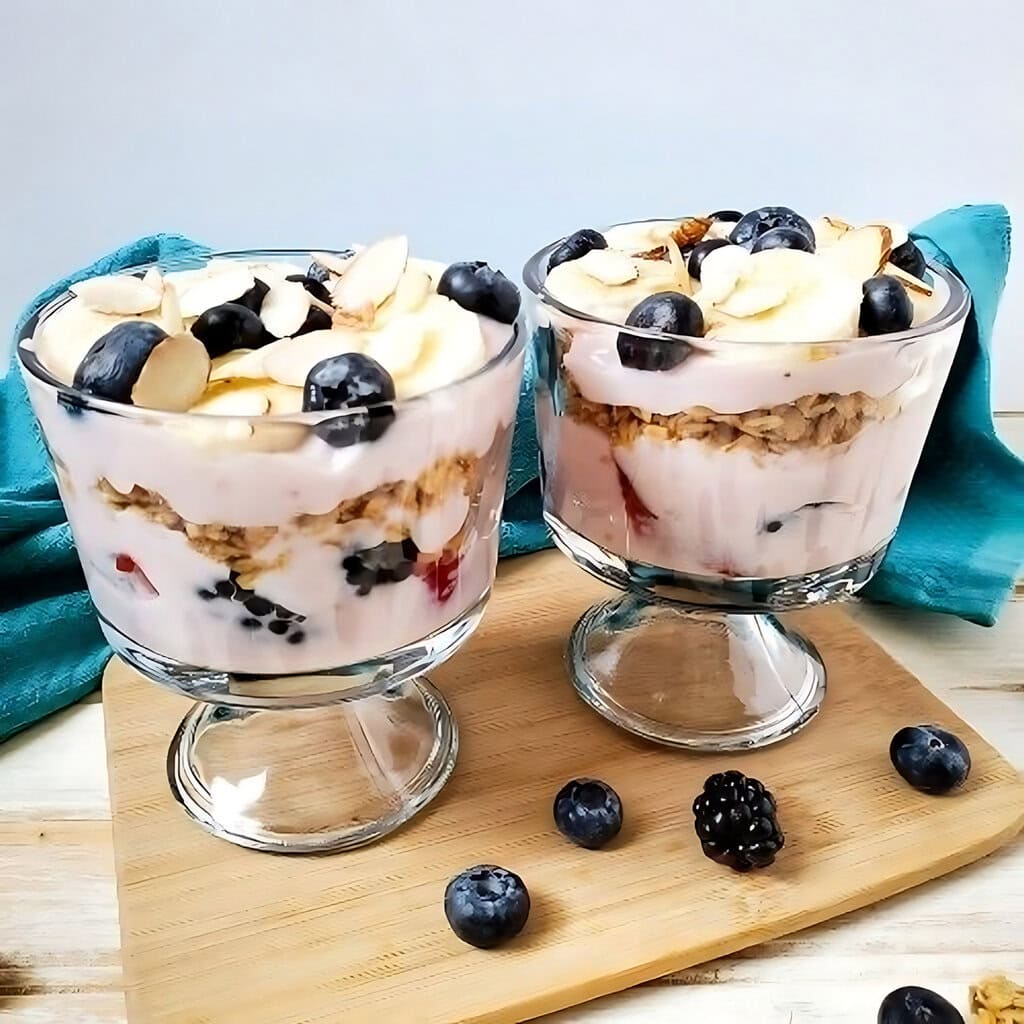 Easy Fruit And Yogurt Trifle