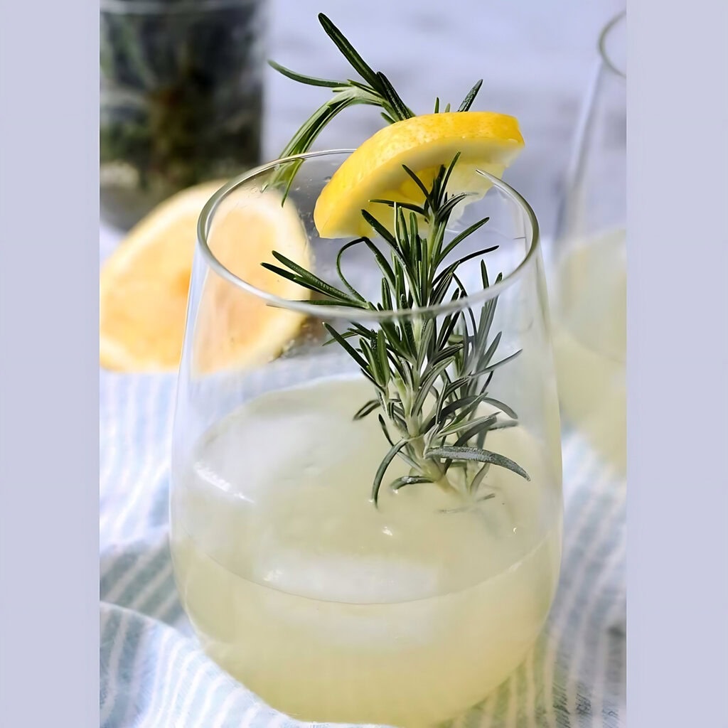 Sparkling Rosemary Ginger Lemonade