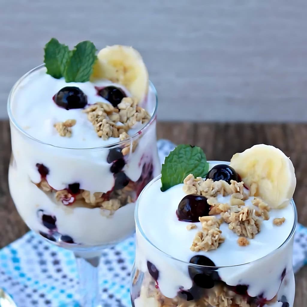 Yogurt Blueberry Banana Granola Parfait
