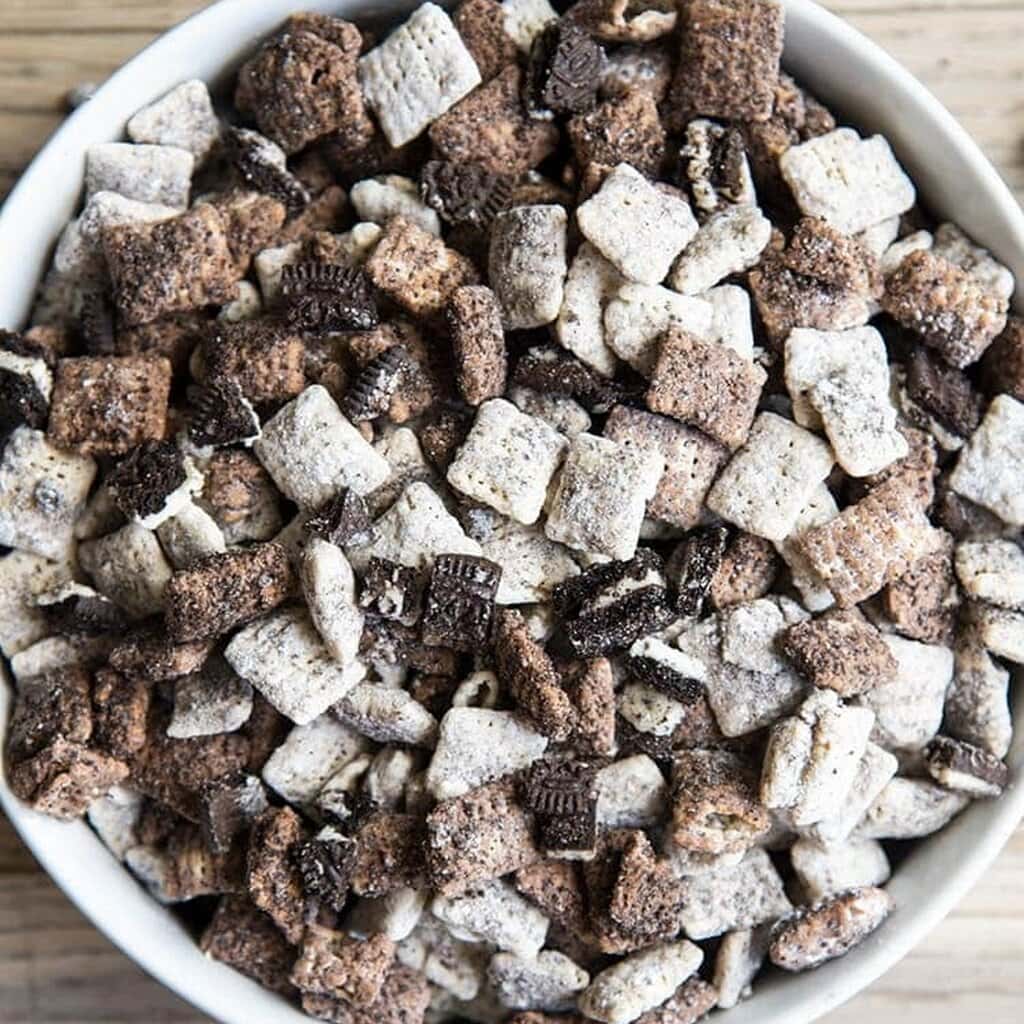 Cookies And Cream Muddy Buddies