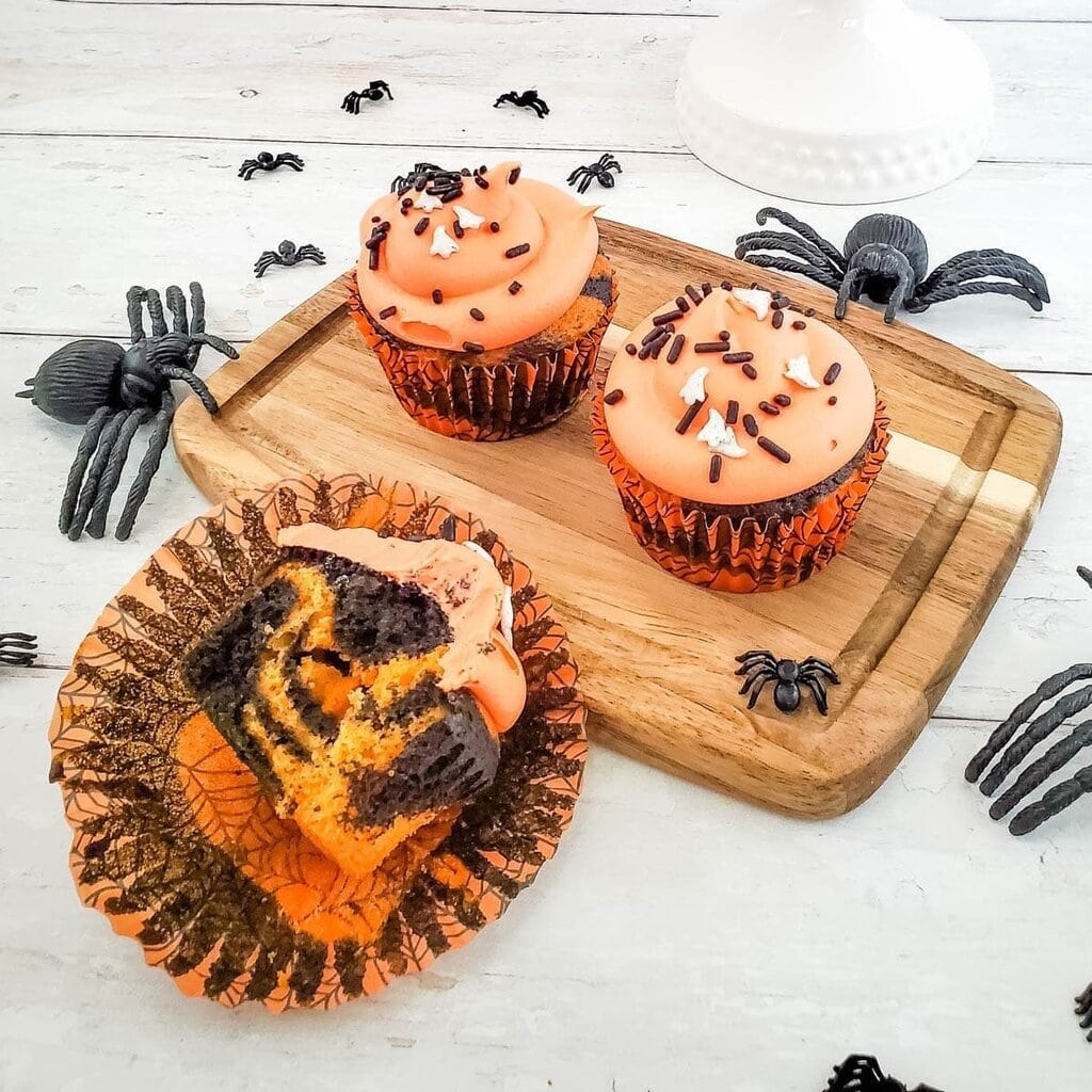 Crazy Easy Halloween Cupcakes Crazy Easy Halloween Cupcakes